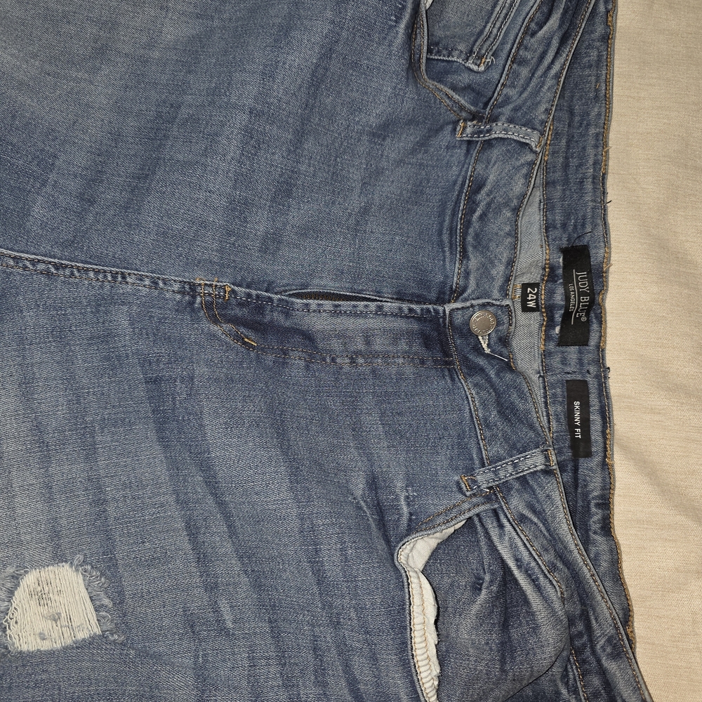Blue Distressed Jeans by Judy Blue